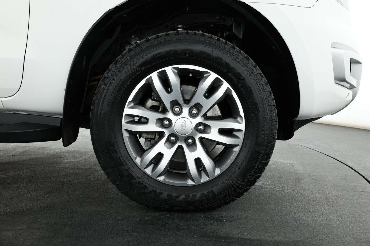 Ford Everest image 3