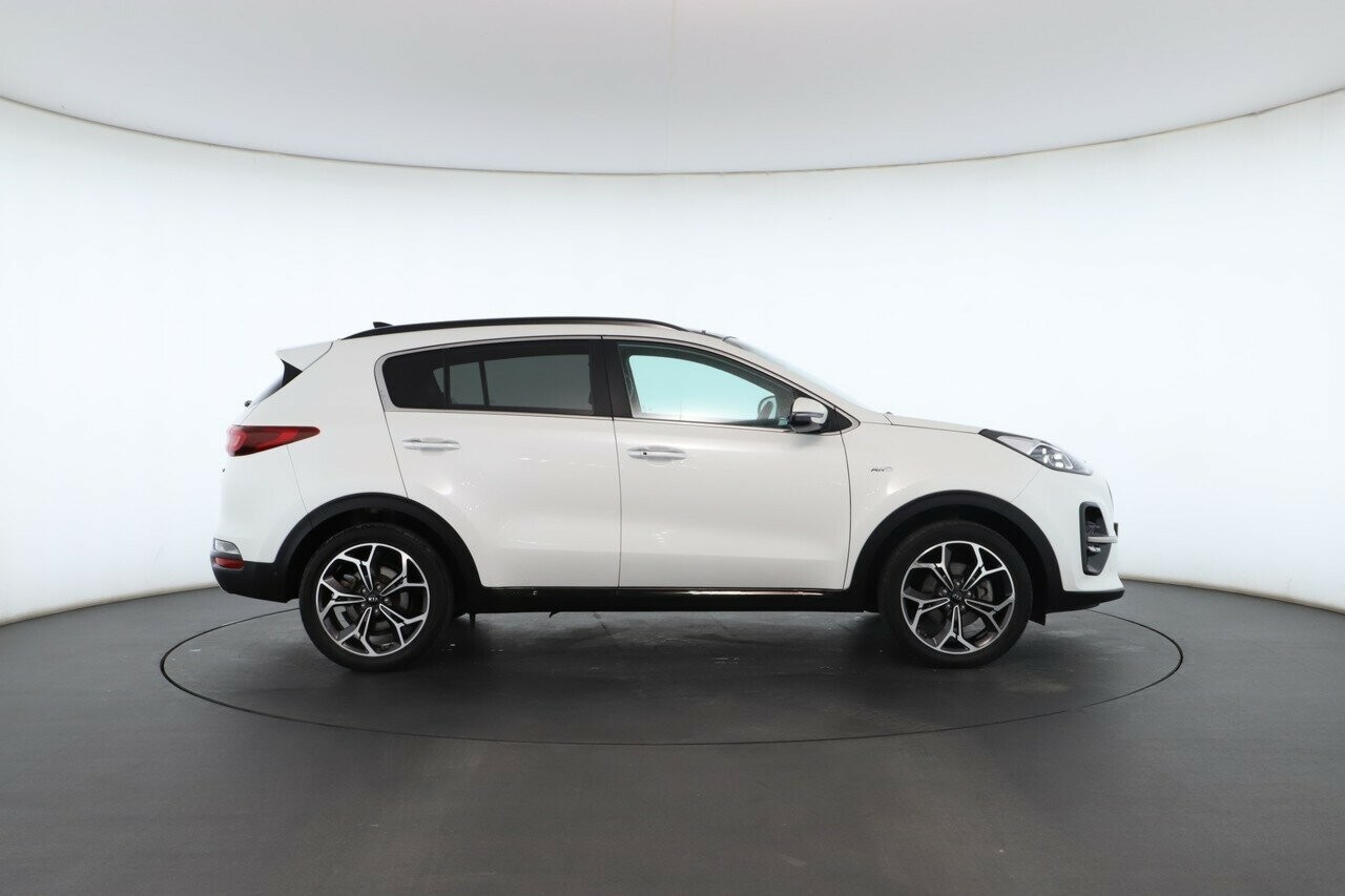 Kia Sportage image 2