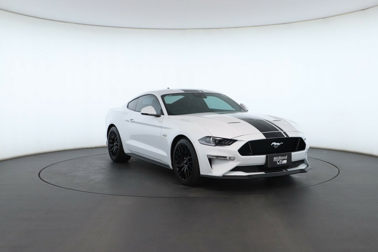 Ford Mustang image 4