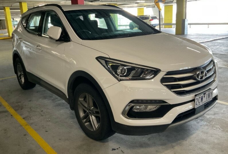 Hyundai Santa Fe image 1