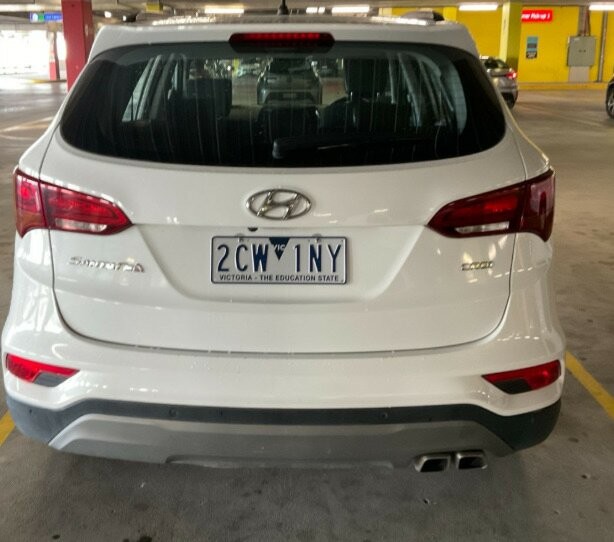 Hyundai Santa Fe image 2