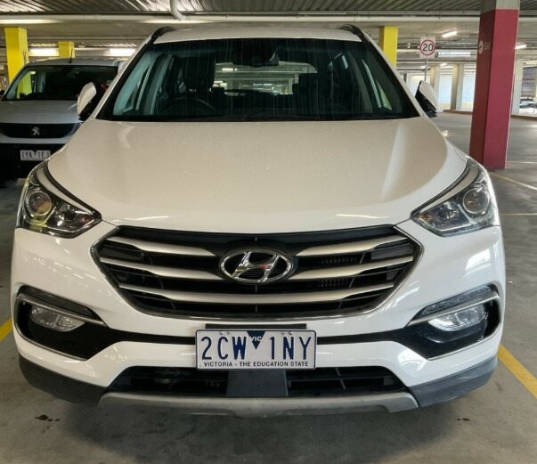 Hyundai Santa Fe image 3