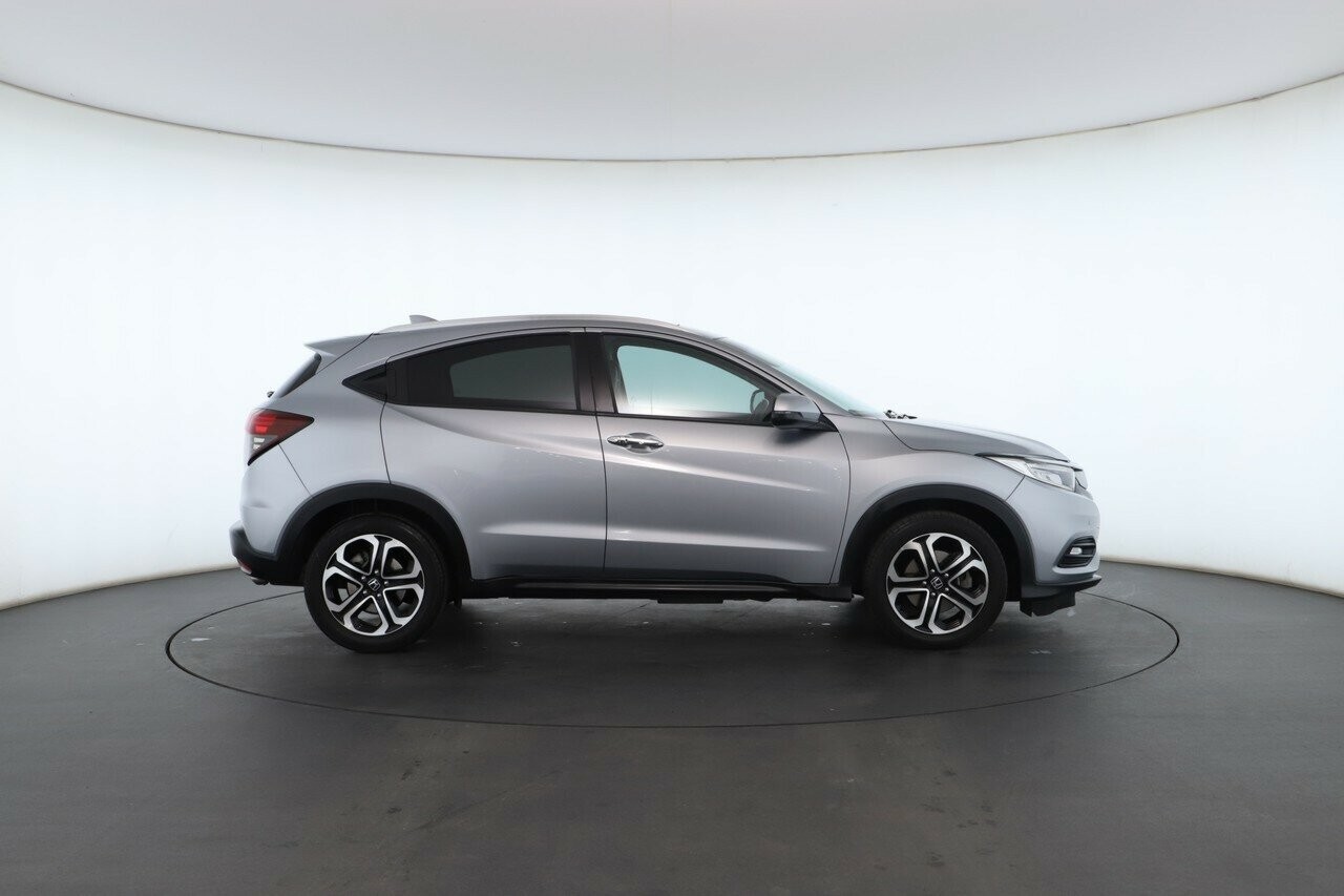 Honda Hr-v image 2