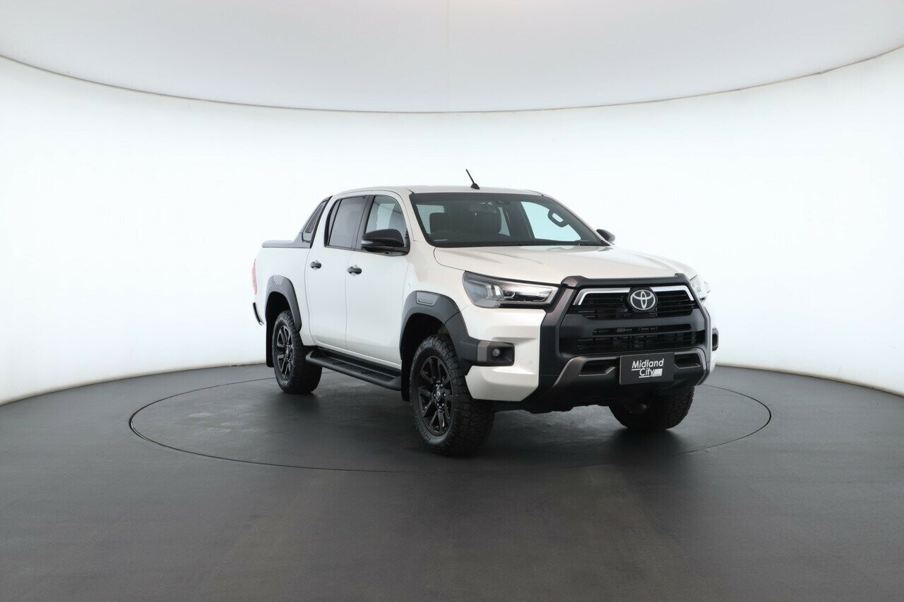 Toyota Hilux image 4