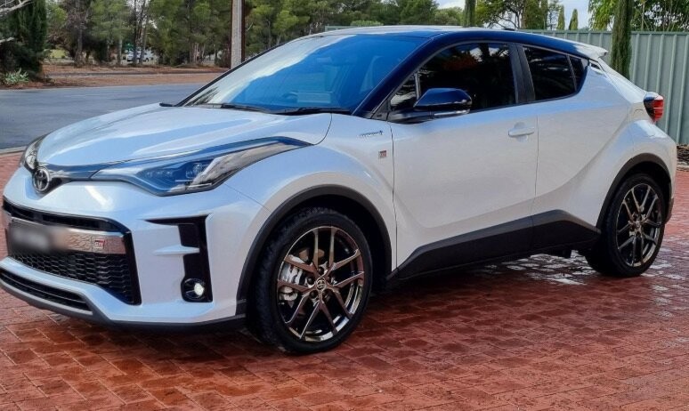 Toyota C-hr image 1
