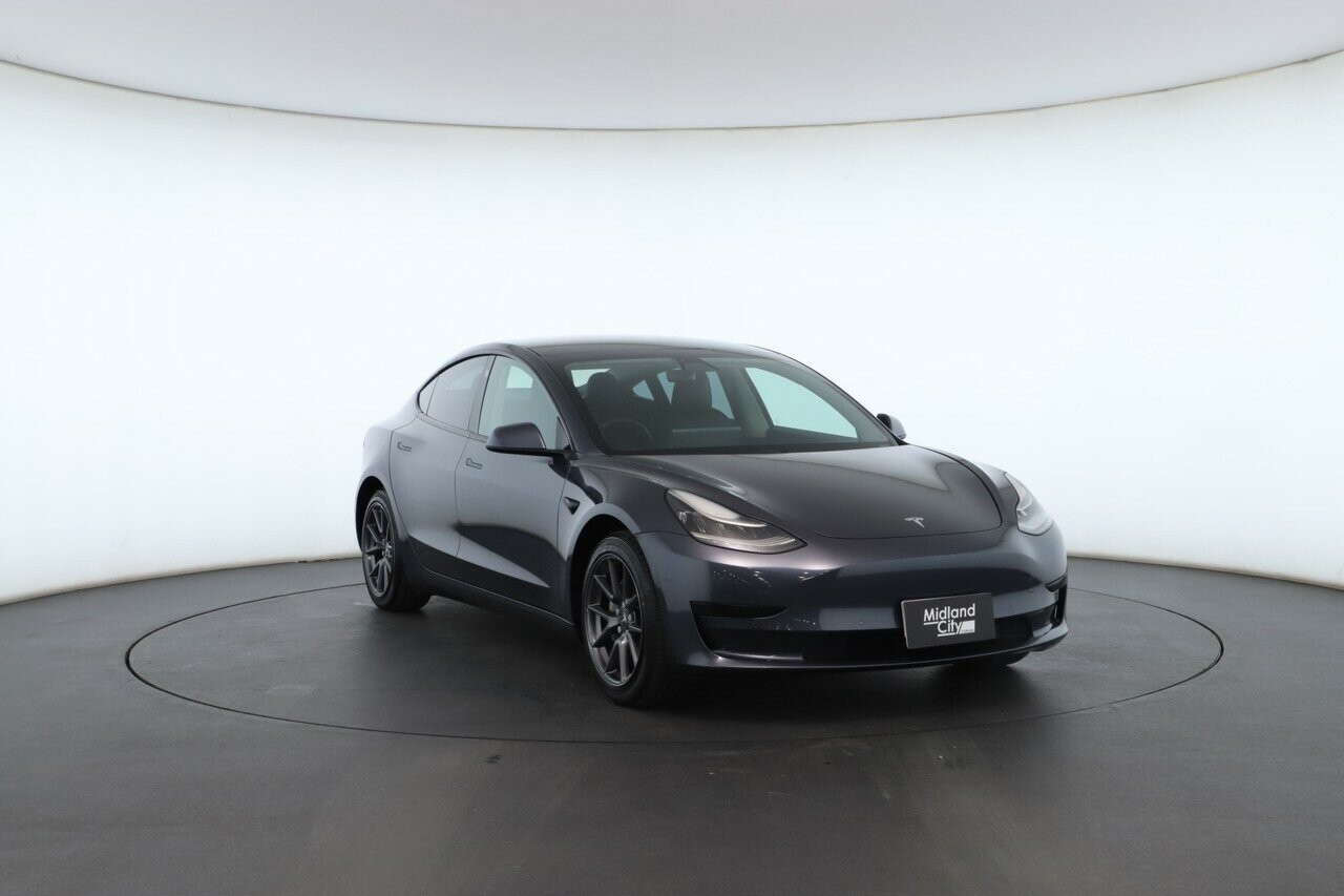 Tesla Model 3 image 4