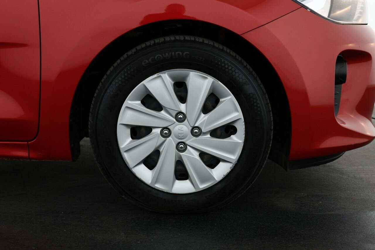 Kia Rio image 3