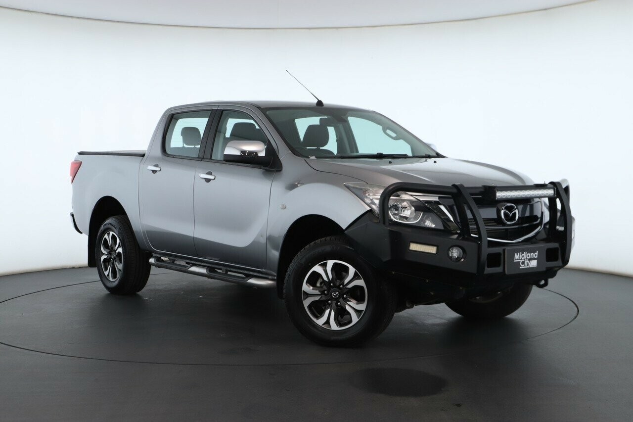 Mazda Bt-50 image 1