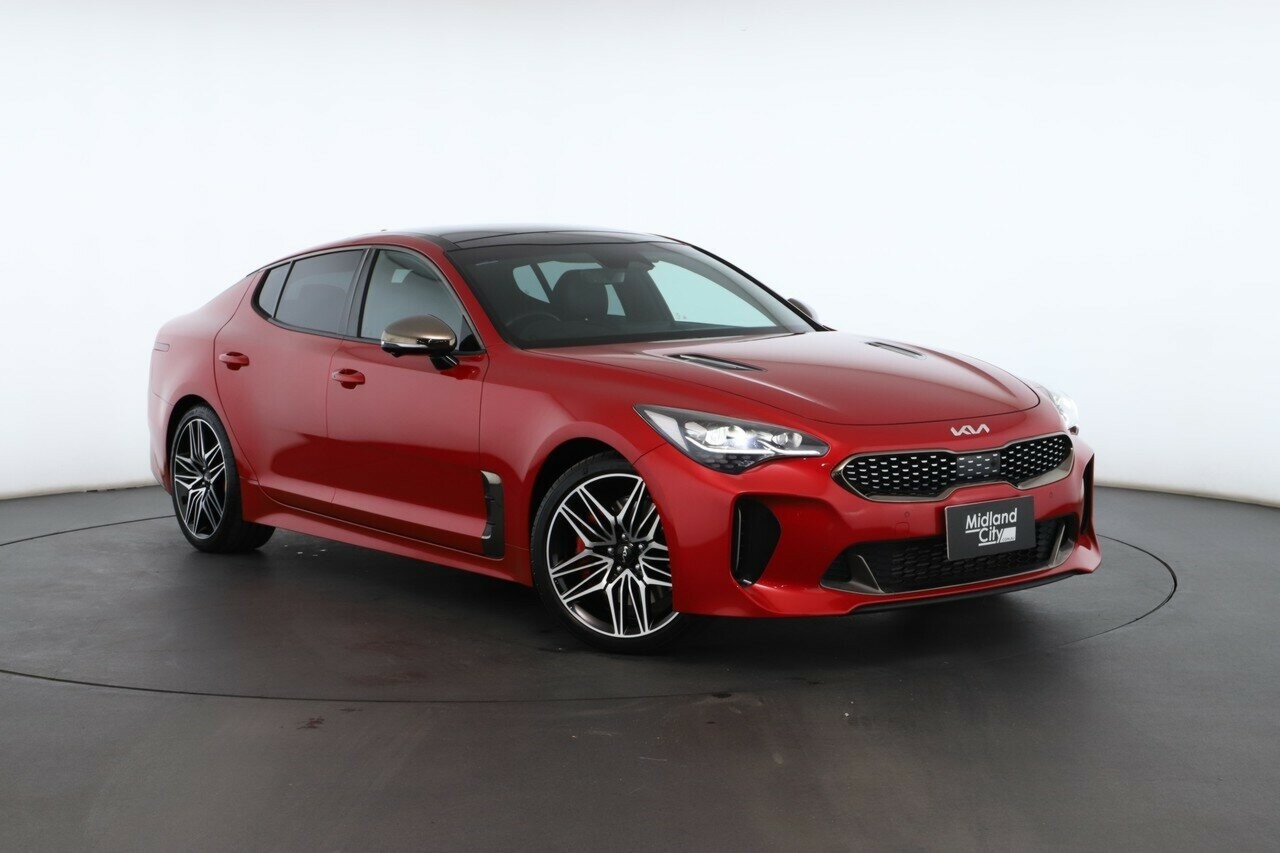 Kia Stinger image 1