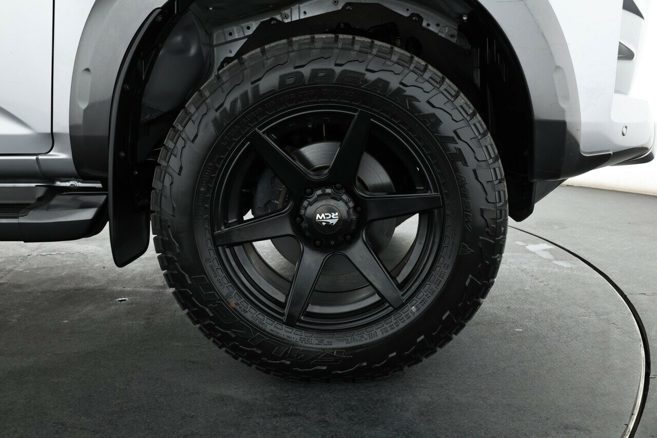 Isuzu D-max image 3