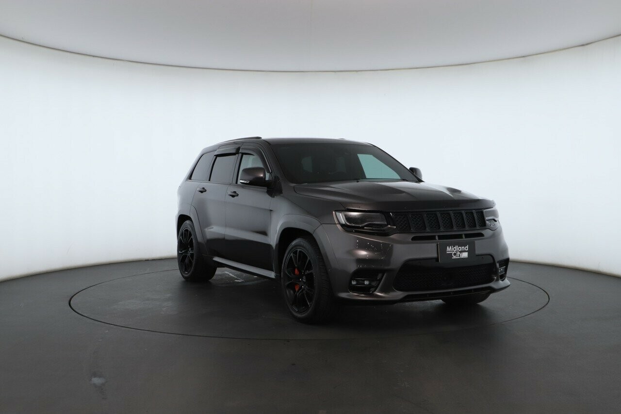 Jeep Grand Cherokee image 4