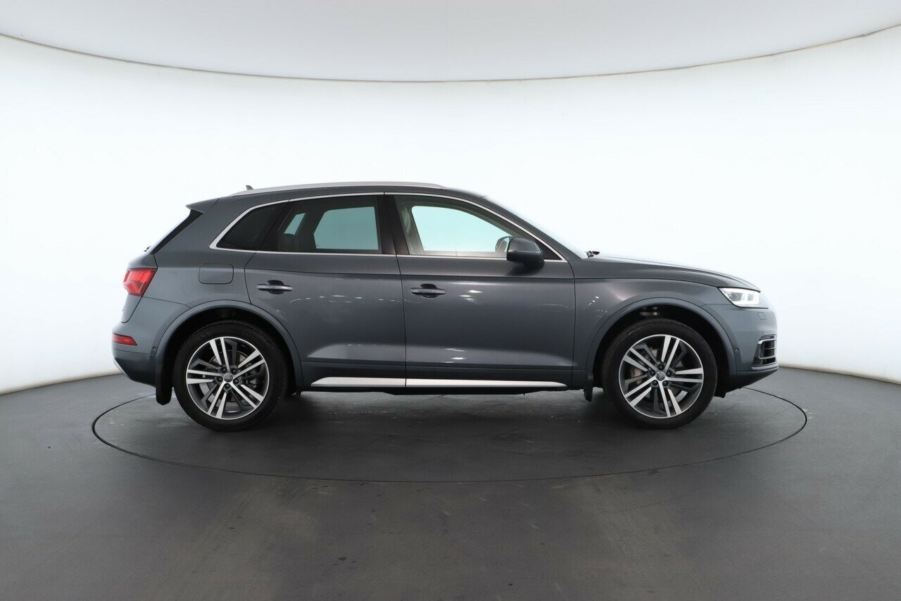 Audi Q5 image 2