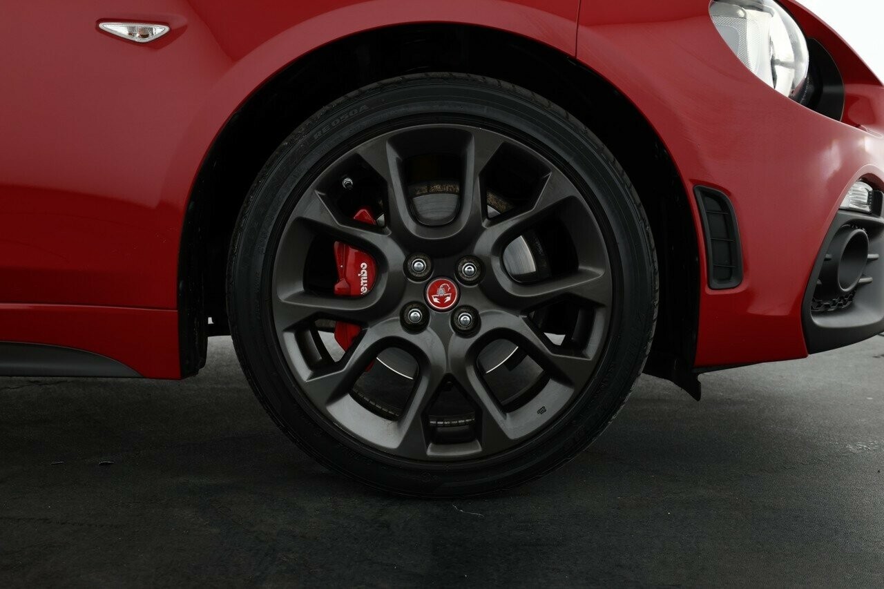 Abarth 124 image 3