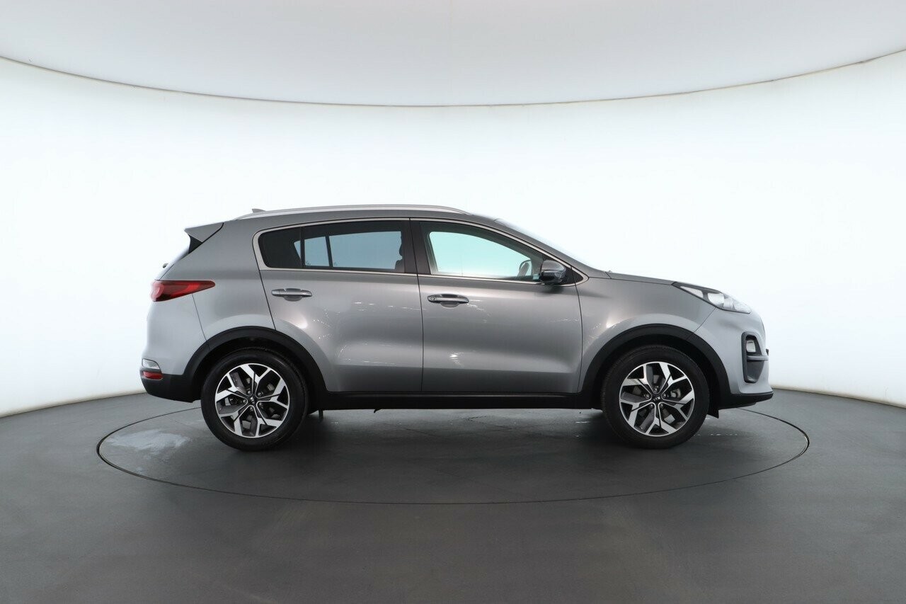 Kia Sportage image 2