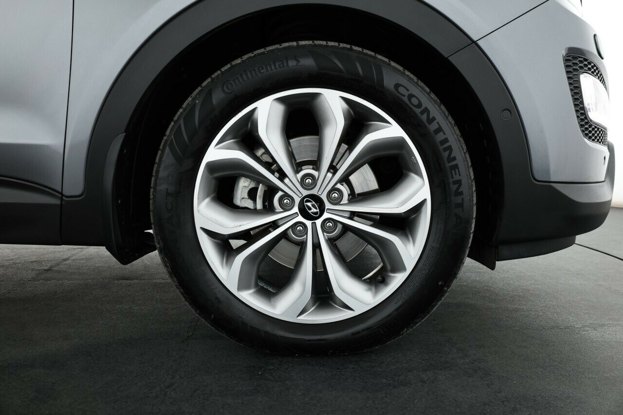 Hyundai Santa Fe image 3