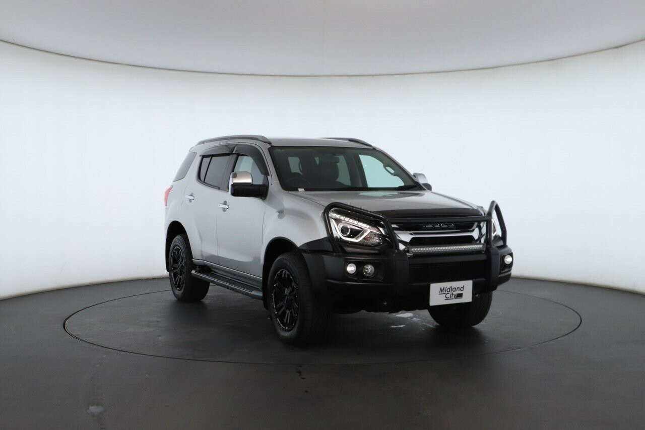 Isuzu Mu-x image 4
