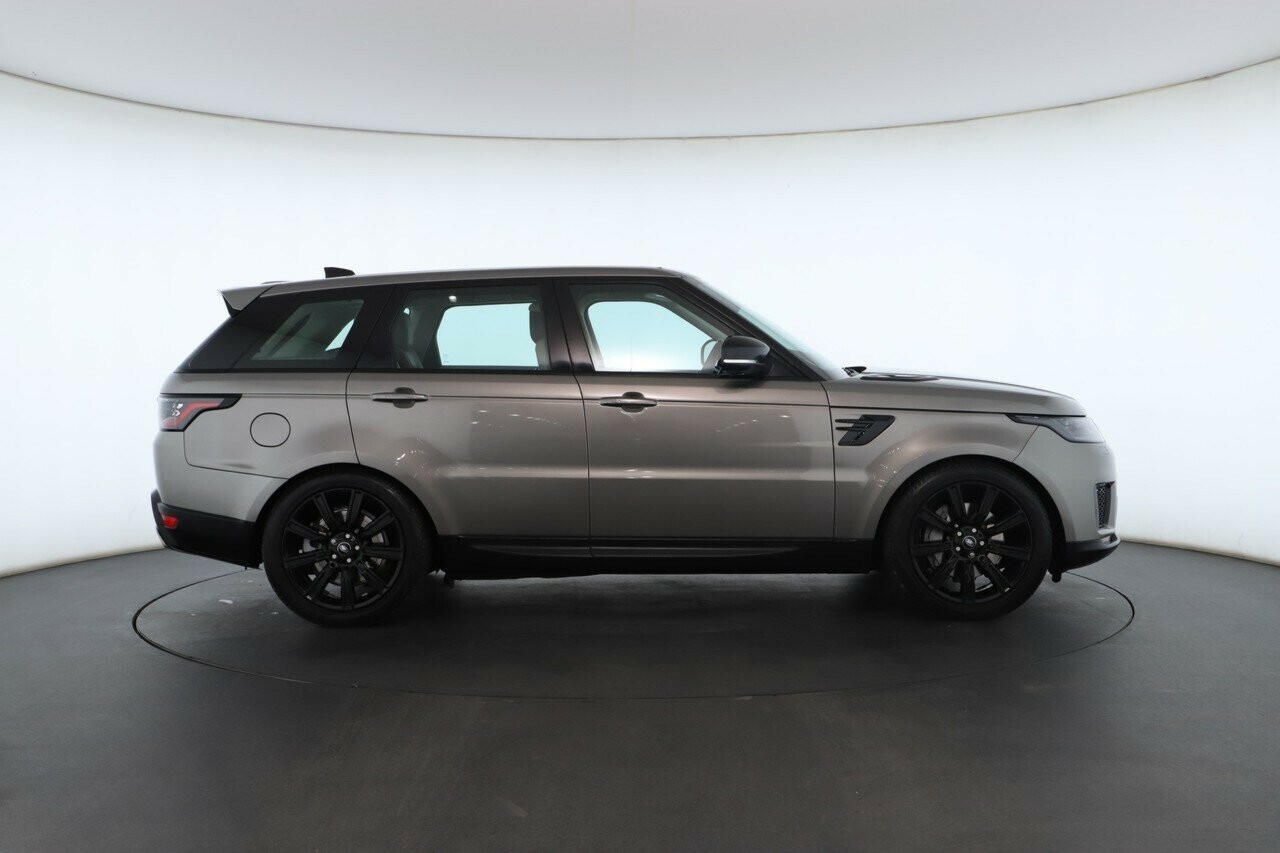 Land Rover Range Rover Sport image 2
