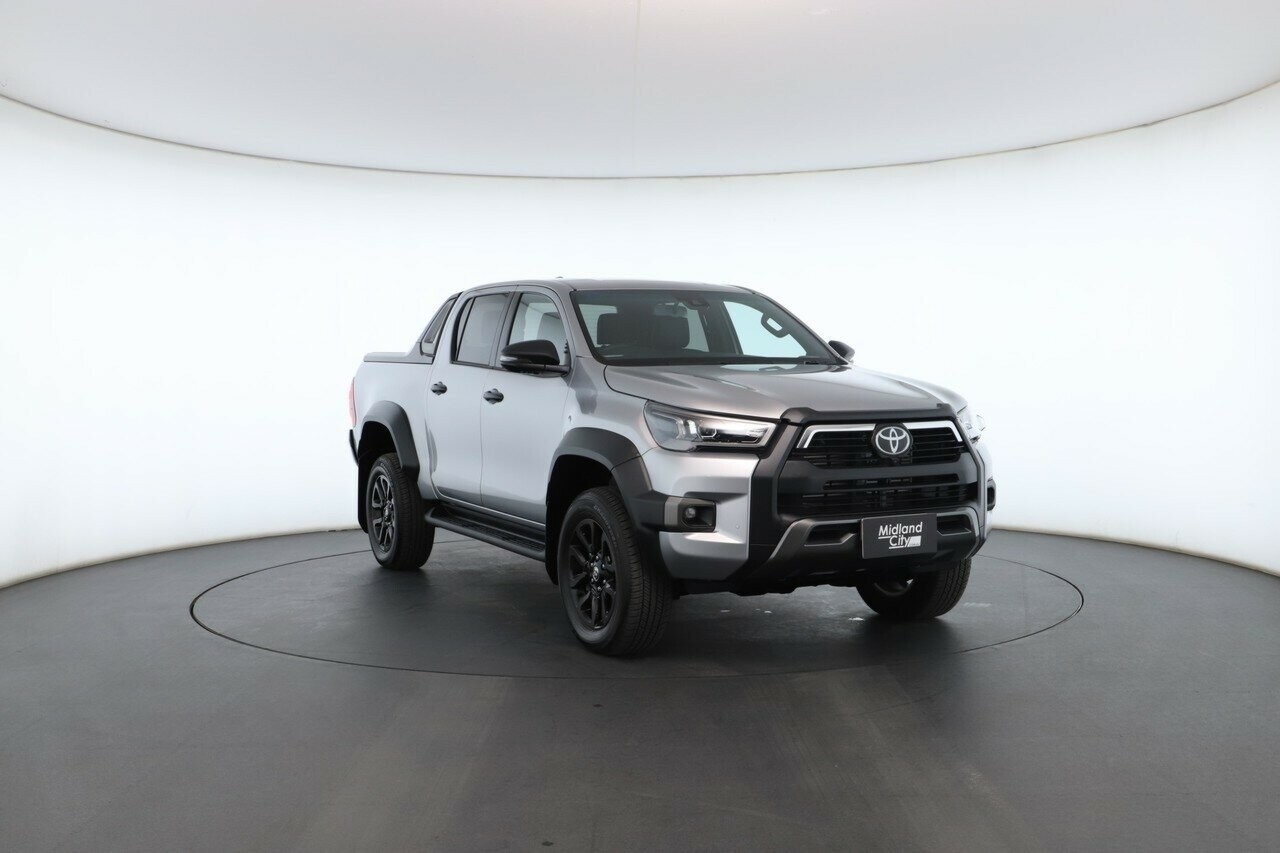 Toyota Hilux image 4