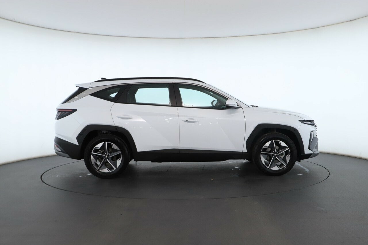 Hyundai Tucson image 2