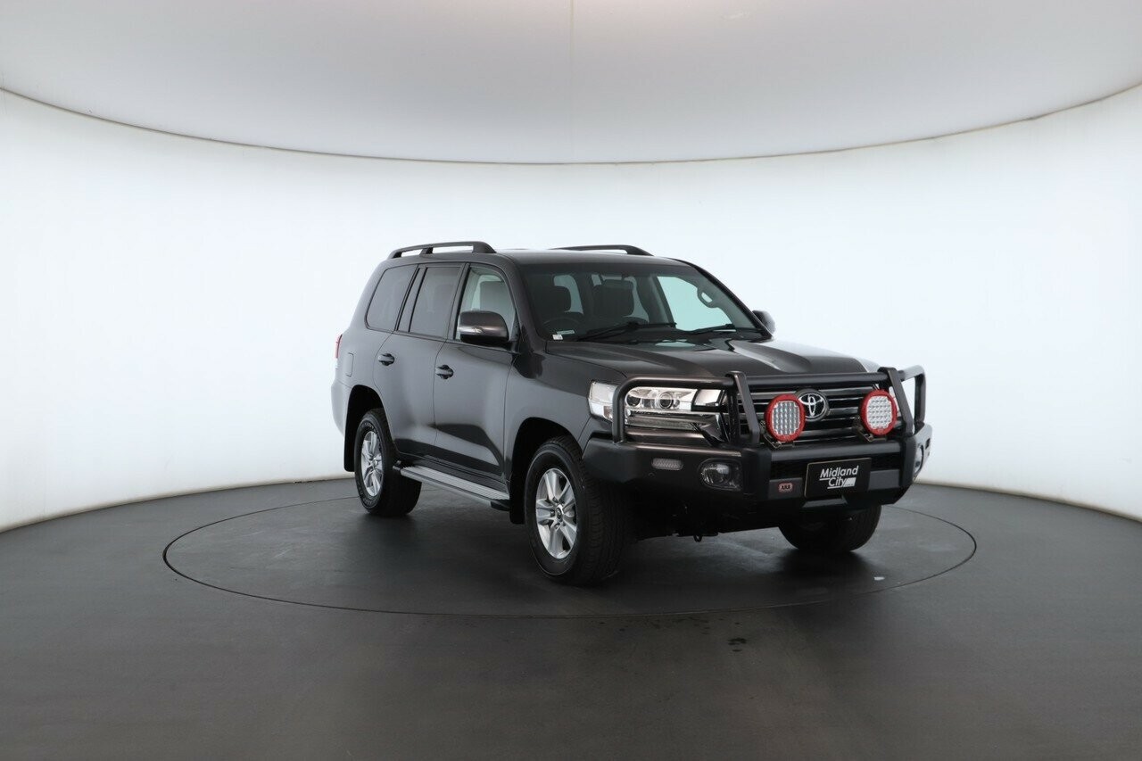 Toyota Landcruiser image 4