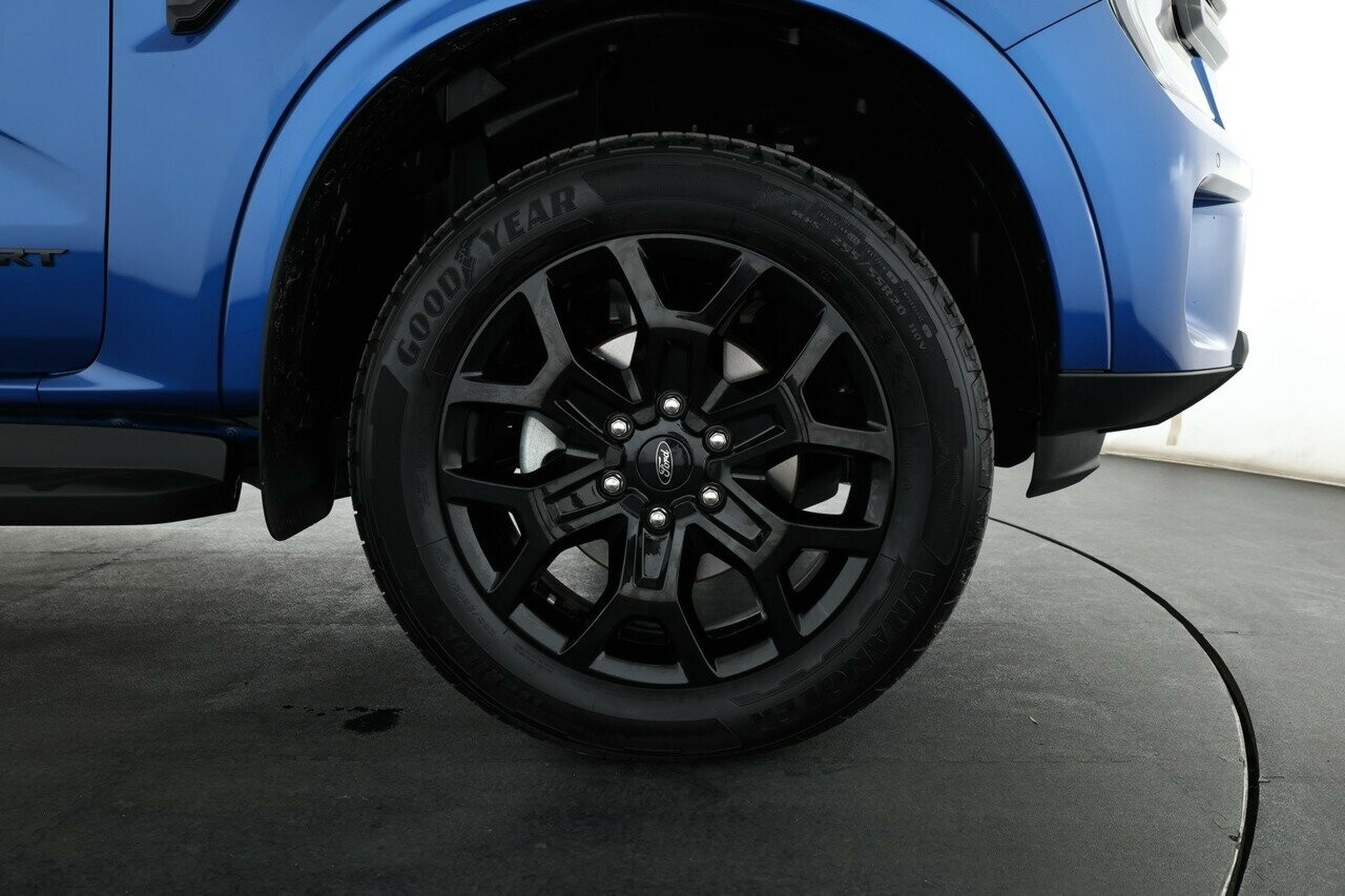 Ford Everest image 3