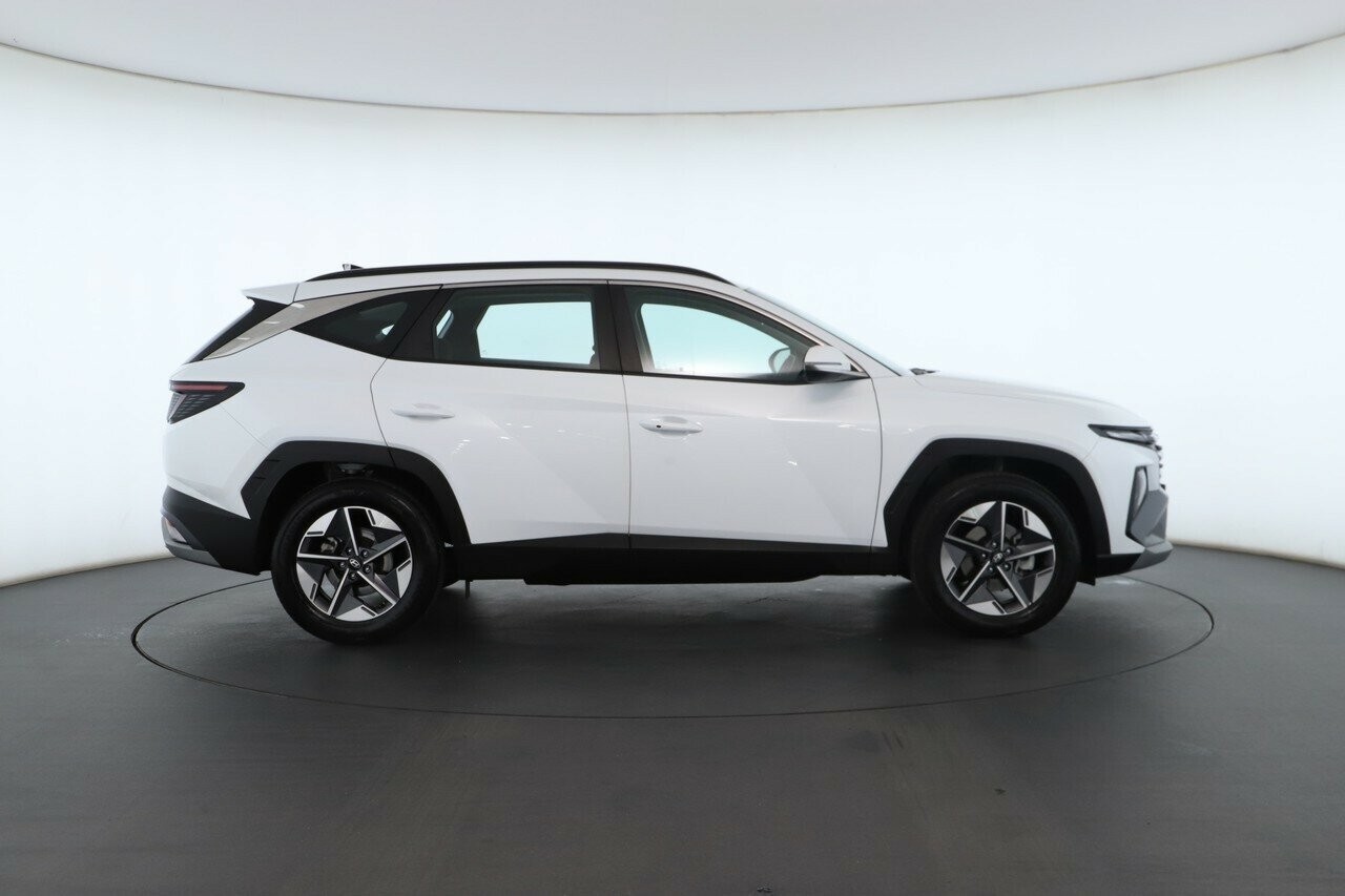 Hyundai Tucson image 2