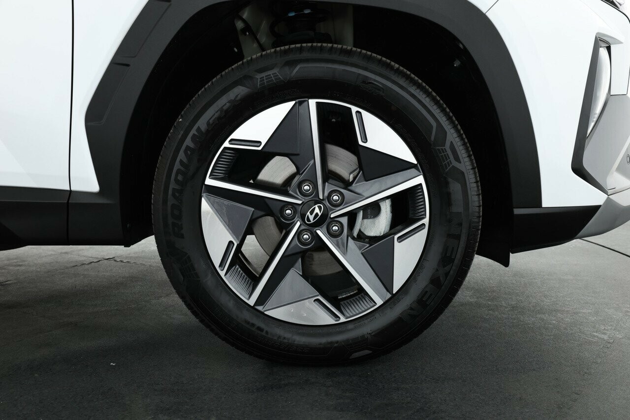 Hyundai Tucson image 3