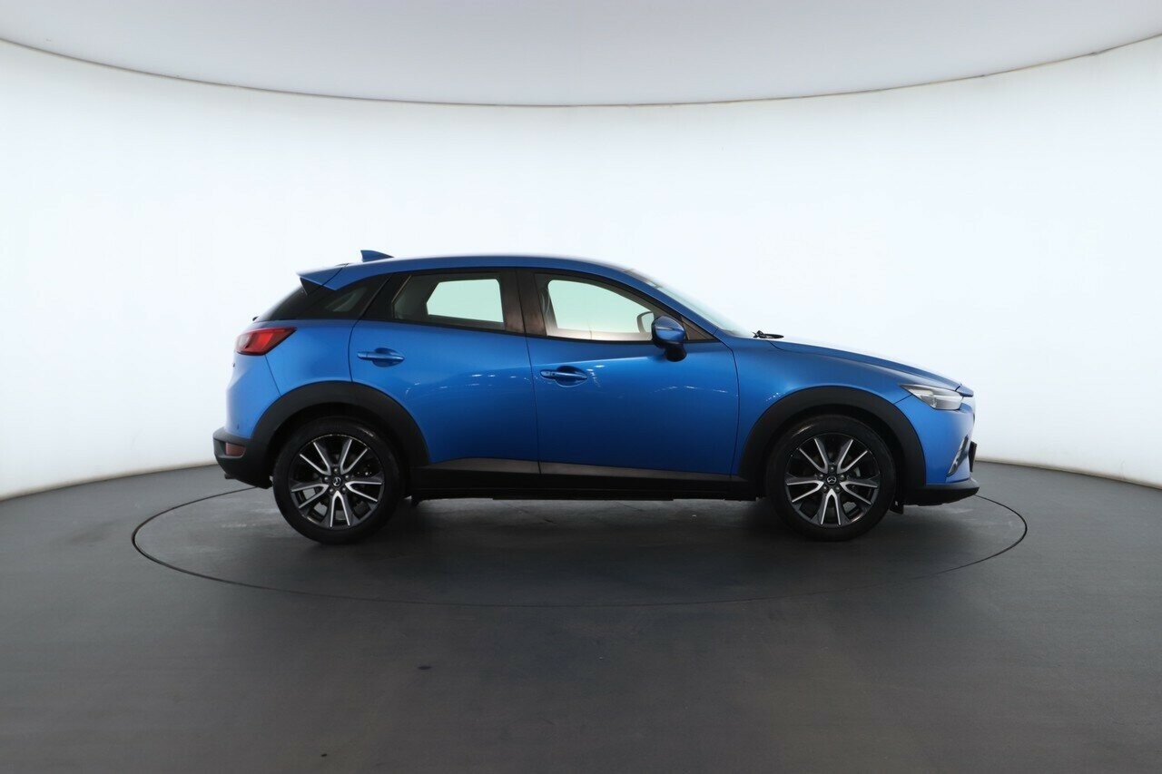 Mazda Cx-3 image 2