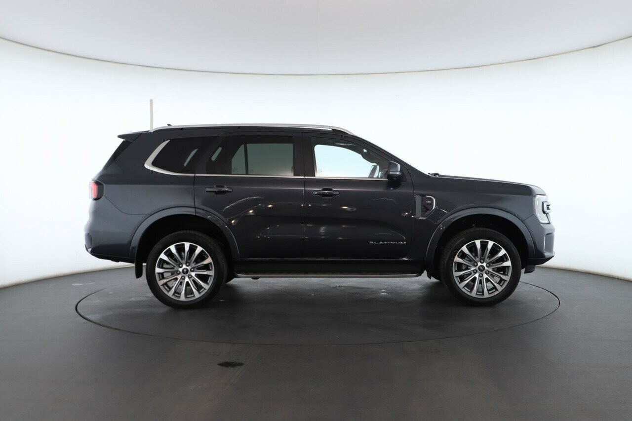 Ford Everest image 2