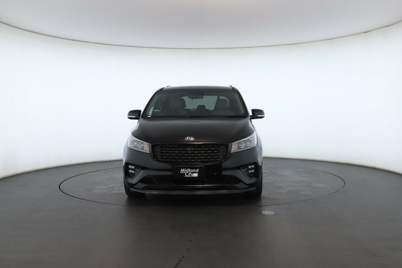 Kia Carnival image 4
