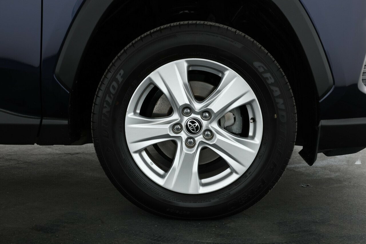 Toyota Rav4 image 3
