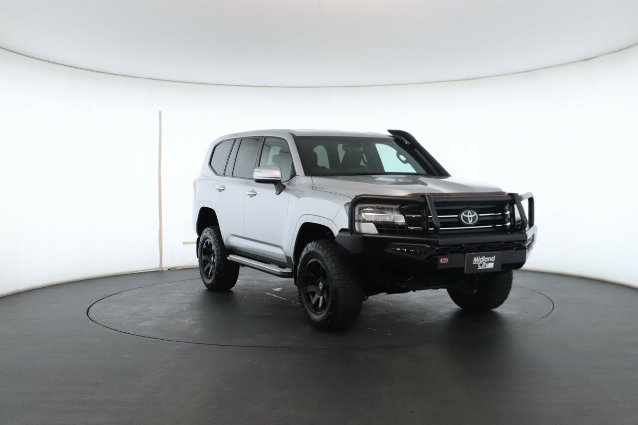 Toyota Landcruiser image 4