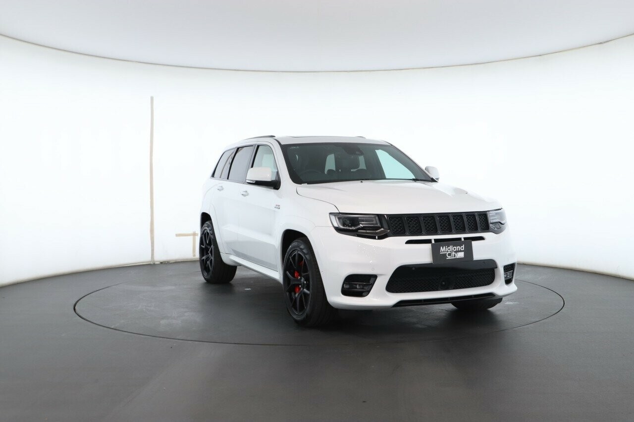 Jeep Grand Cherokee image 4