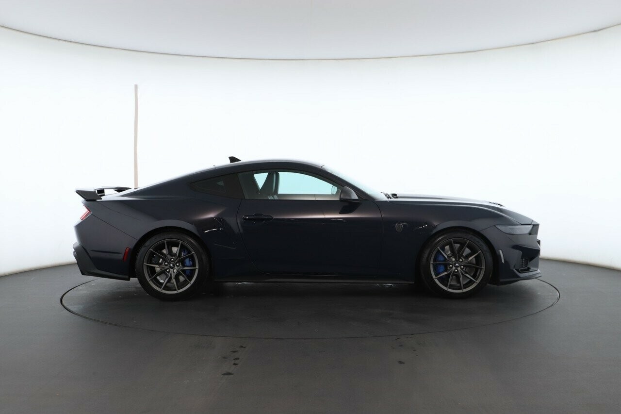 Ford Mustang image 2