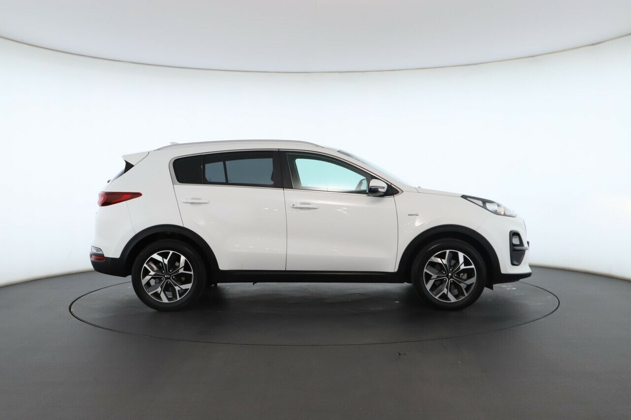 Kia Sportage image 2