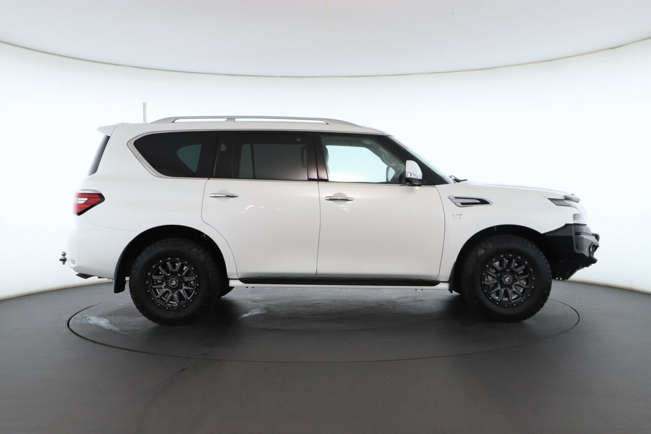 Nissan Patrol image 2
