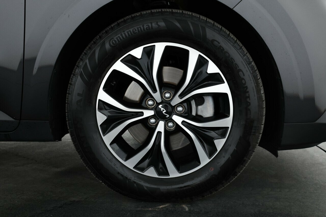 Kia Carnival image 3