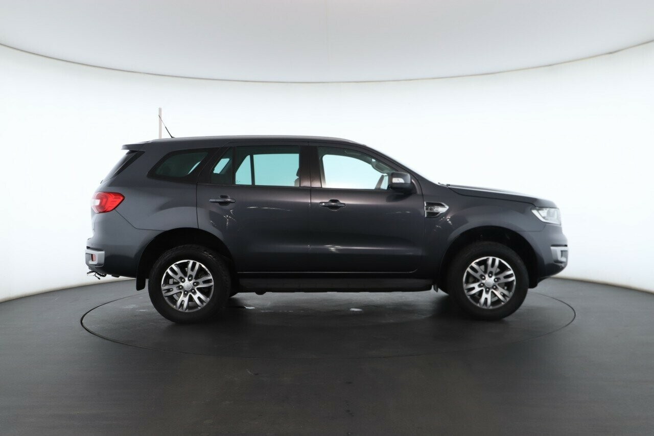 Ford Everest image 2