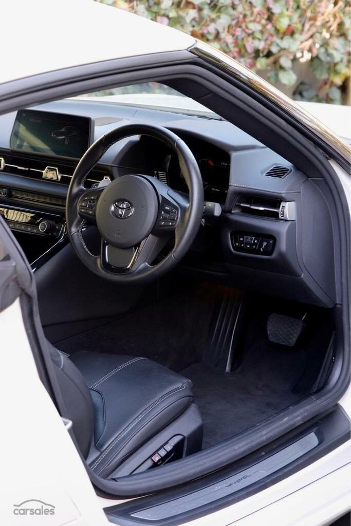 Toyota Supra image 3