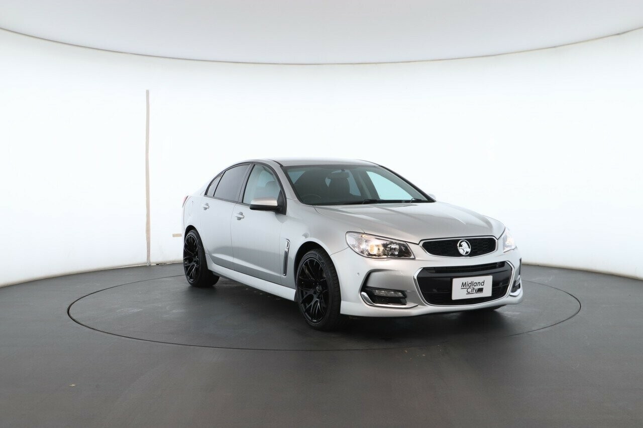Holden Commodore image 4