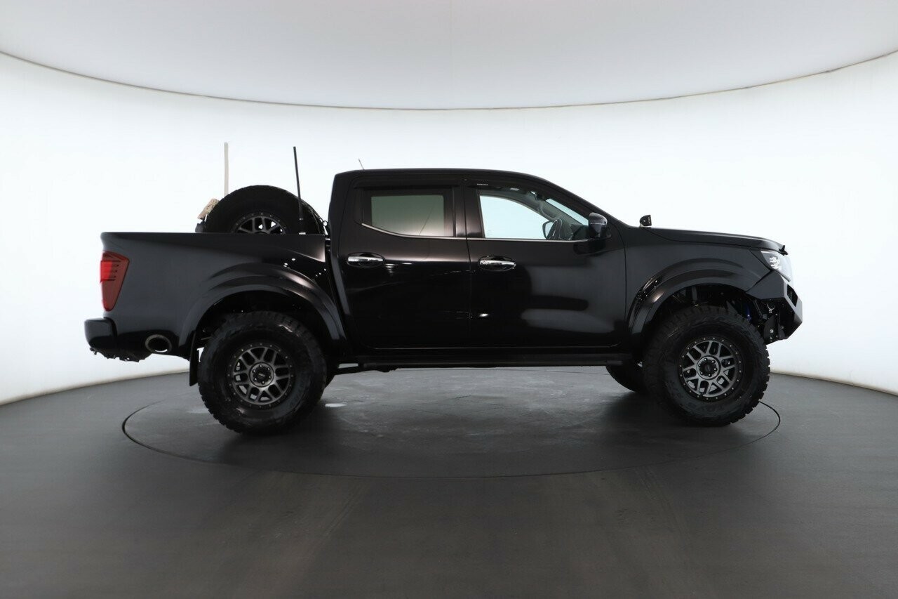 Nissan Navara image 2