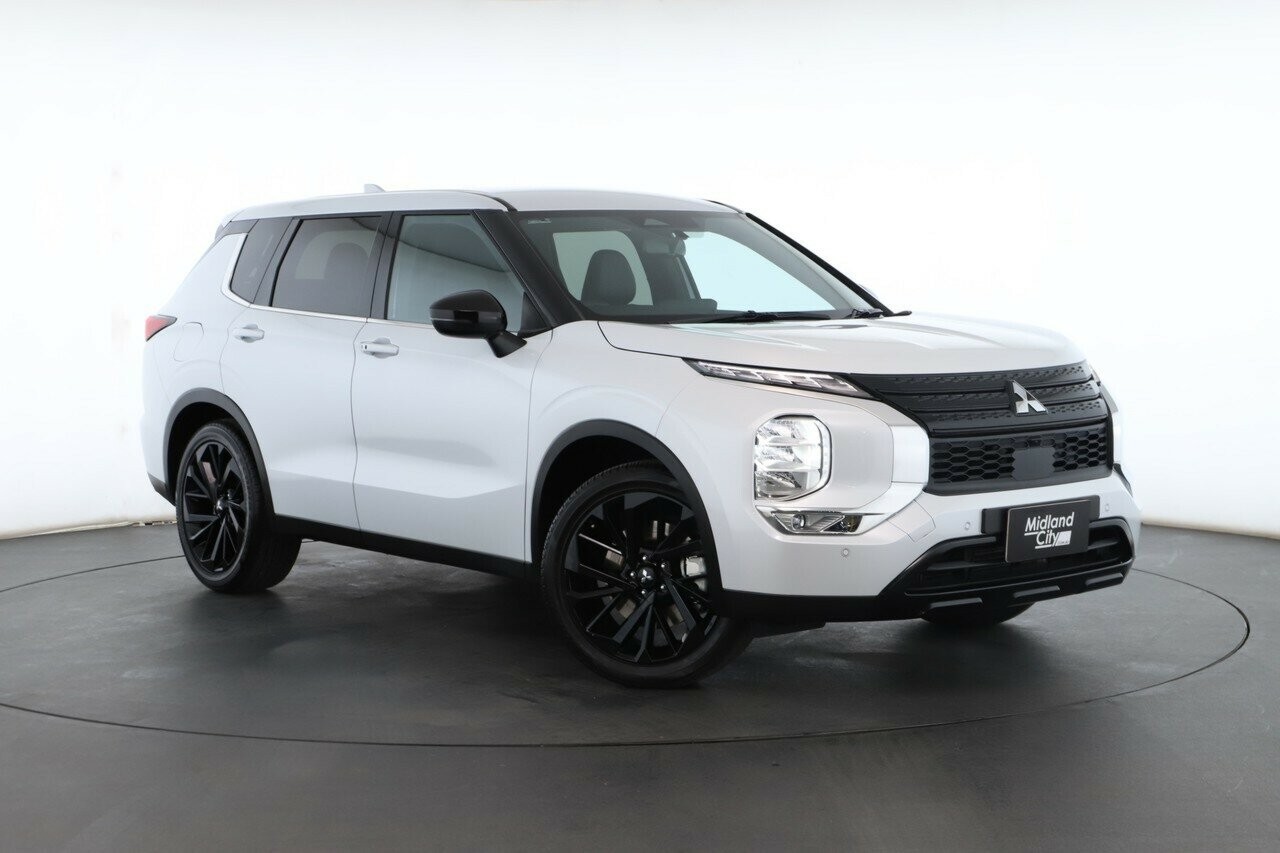 Mitsubishi Outlander image 1