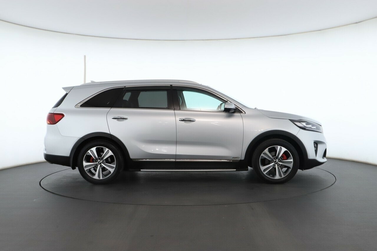 Kia Sorento image 2