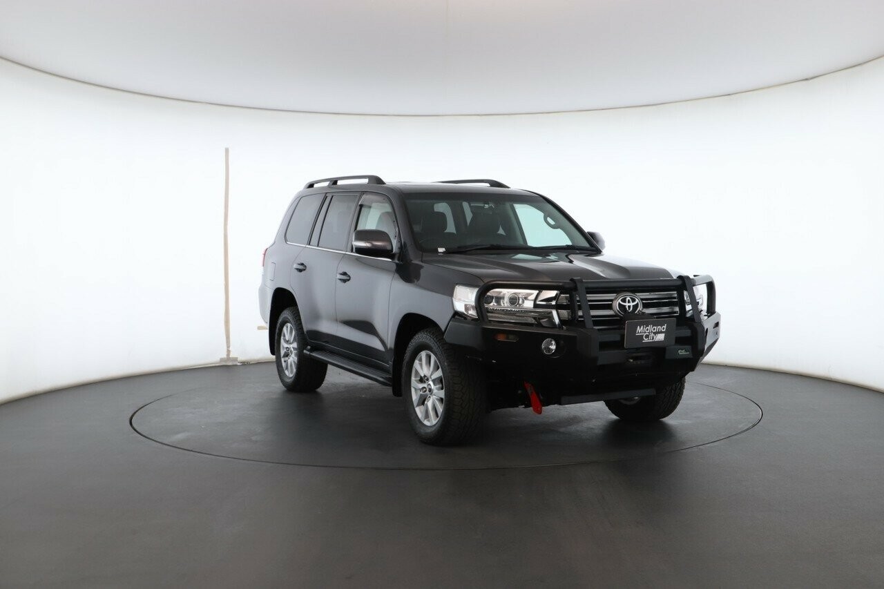 Toyota Landcruiser image 3