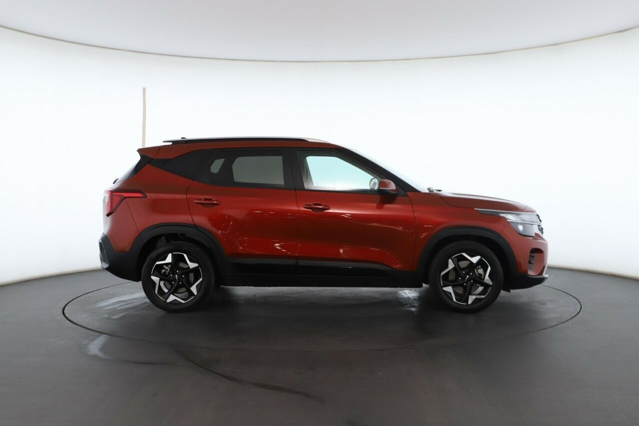 Kia Seltos image 2