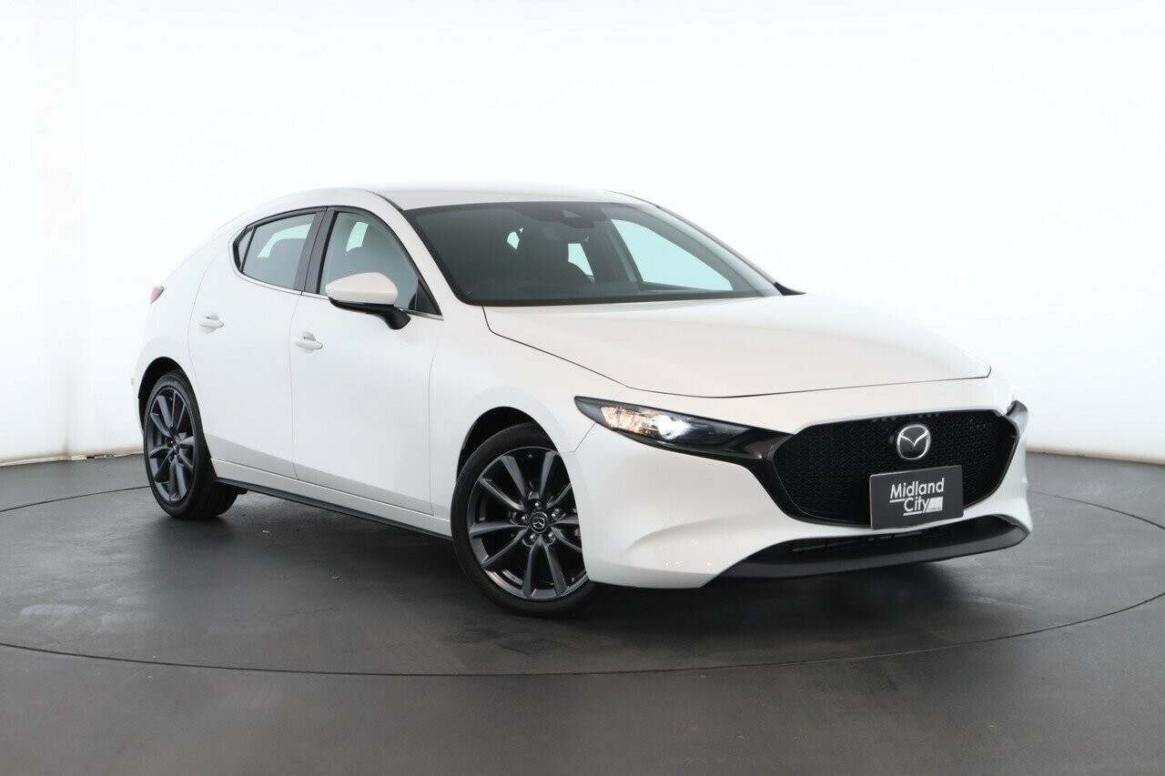 Mazda 3 image 1