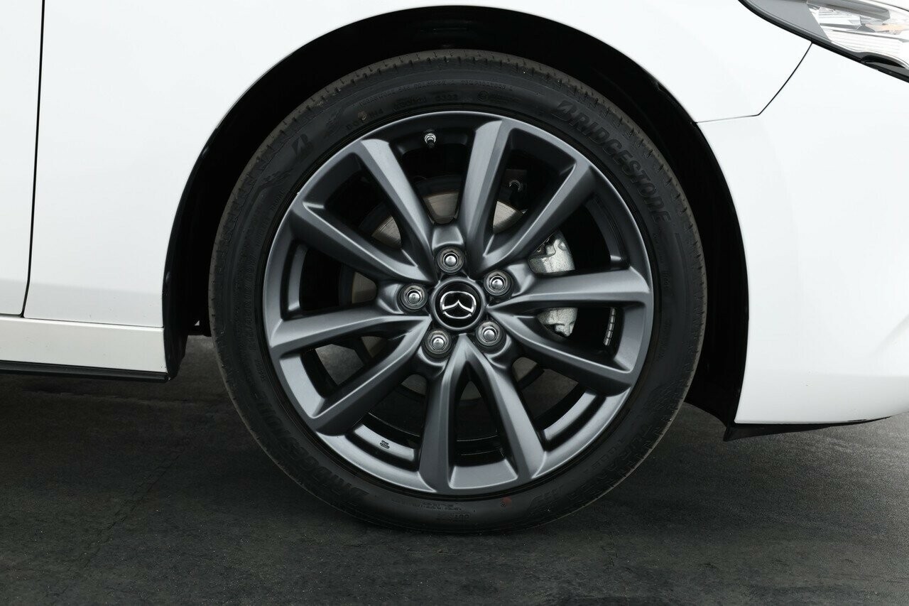Mazda 3 image 3