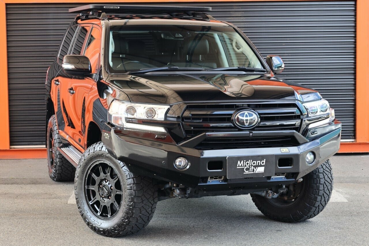 Toyota Landcruiser image 1