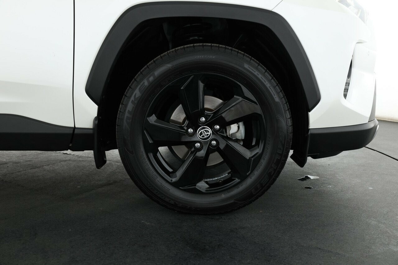 Toyota Rav4 image 3