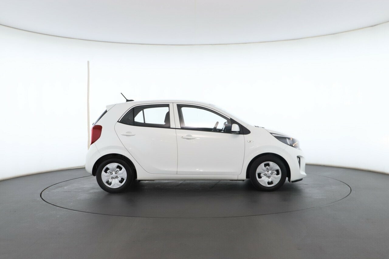 Kia Picanto image 2